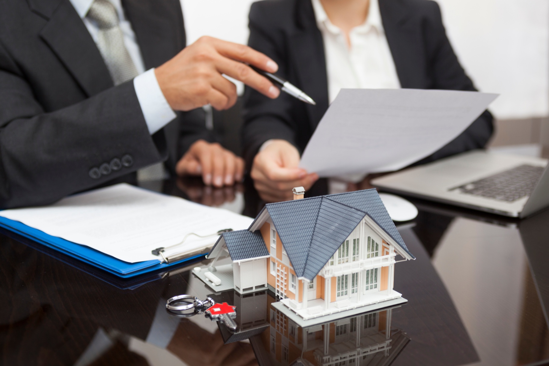 Frequently Asked Questions About Real Estate Documentation and Legal Procedures in Canada
